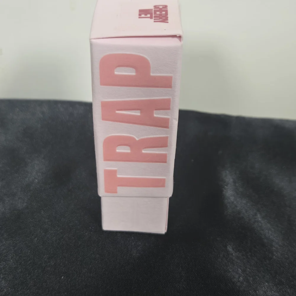 Jeffree Star Velvet Cherry Wet Lipstick
